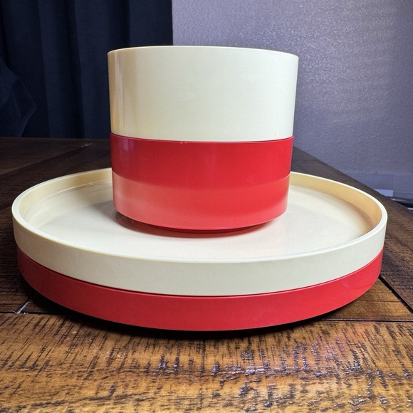 Heller Designs By Massimo Vignelli Other - Vtg Heller Design By Massimo Vignelli, 2 Dinner Plates, 2 Bowls, Yellow & Red